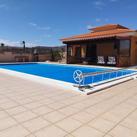 Villa Casa Del Sol 3 Bedroom Villa With Private Solar Covered 12M X 6M Pool Minimum Stay 7 Nights Chromecast And Wifi Throughout The Property Triquivijate Exterior photo