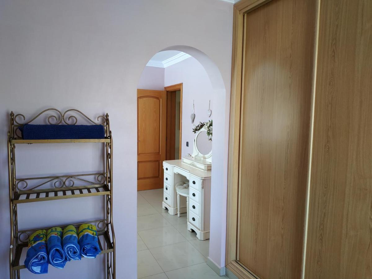 Villa Casa Del Sol 3 Bedroom Villa With Private Solar Covered 12M X 6M Pool Minimum Stay 7 Nights Chromecast And Wifi Throughout The Property Triquivijate Exterior photo