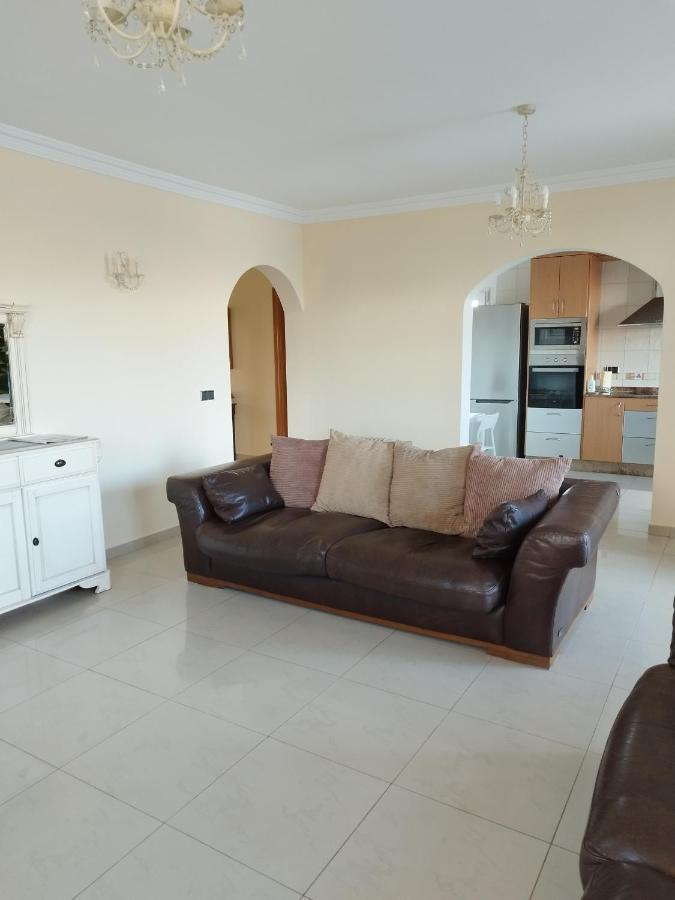 Villa Casa Del Sol 3 Bedroom Villa With Private Solar Covered 12M X 6M Pool Minimum Stay 7 Nights Chromecast And Wifi Throughout The Property Triquivijate Exterior photo