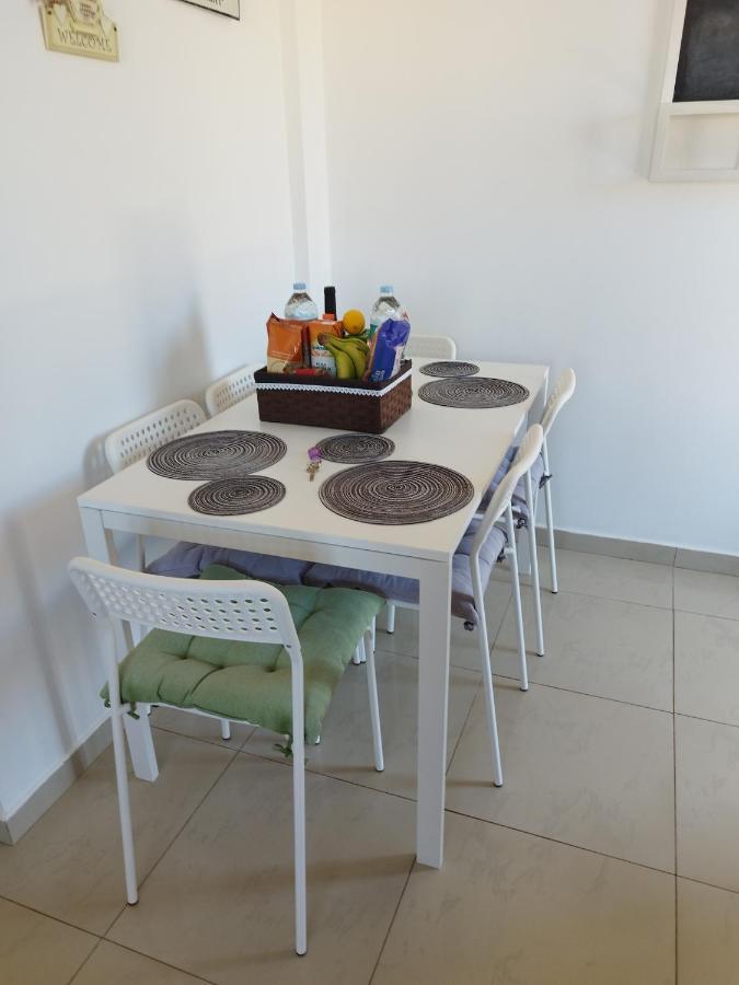 Villa Casa Del Sol 3 Bedroom Villa With Private Solar Covered 12M X 6M Pool Minimum Stay 7 Nights Chromecast And Wifi Throughout The Property Triquivijate Exterior photo