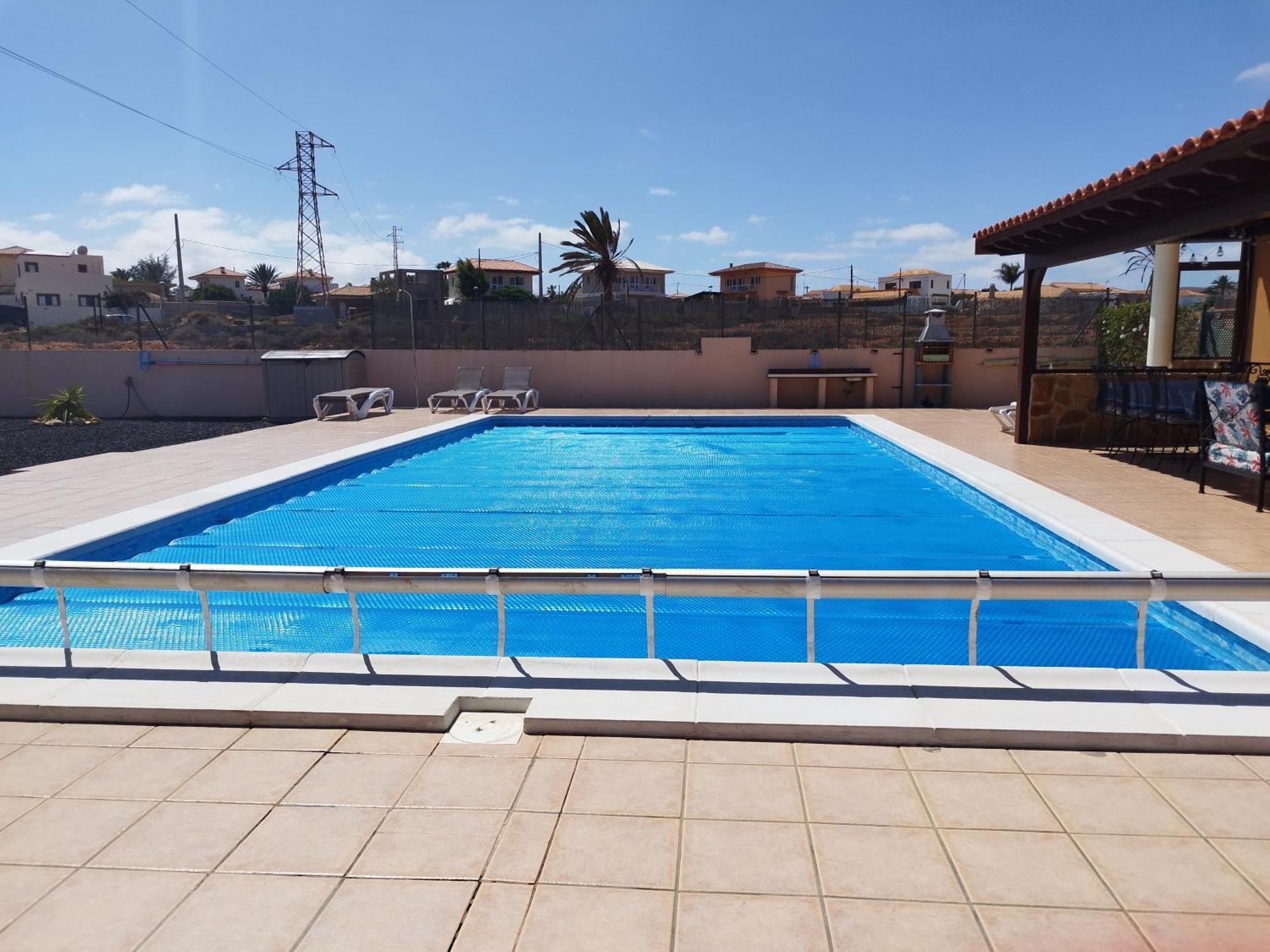 Villa Casa Del Sol 3 Bedroom Villa With Private Solar Covered 12M X 6M Pool Minimum Stay 7 Nights Chromecast And Wifi Throughout The Property Triquivijate Exterior photo